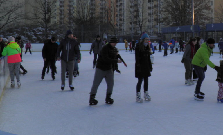 Kończy się sezon na miejskie ślizgawki