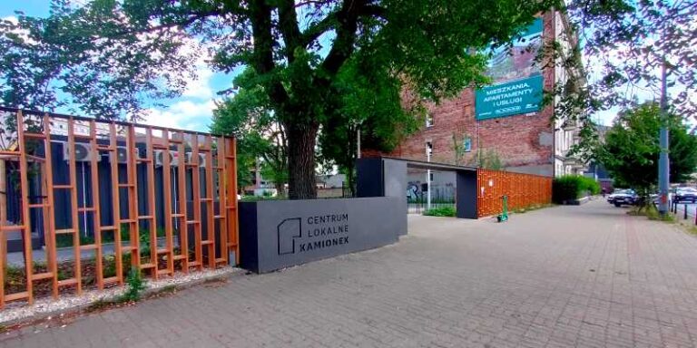 Co z Bazarem Rogatka?