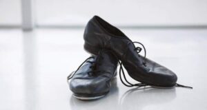 Stepówki oxfordy - buty do stepowania. Fot. PROM